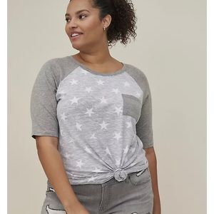 NWT Torrid 3X Super Soft Stars Pocket Raglan Tee